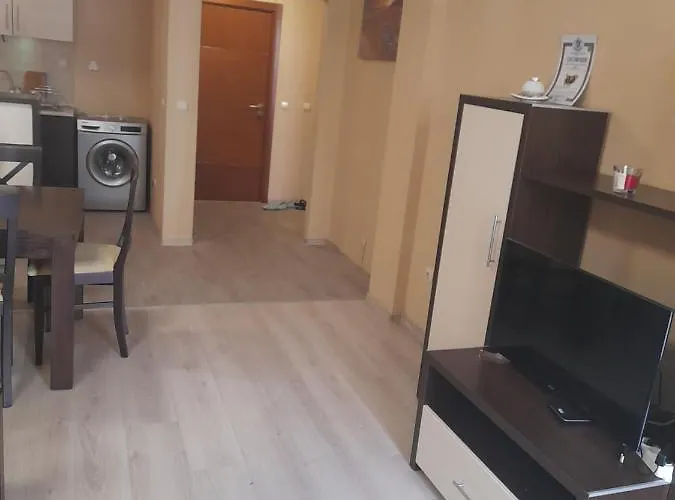 иглика Appartement *