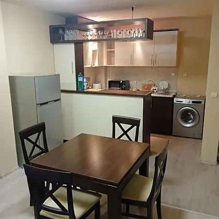 иглика Apartment