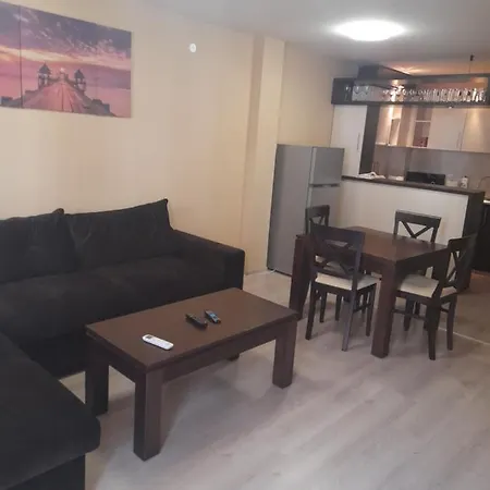 Apartment иглика