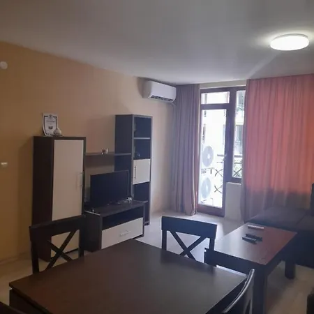 Apartment иглика *