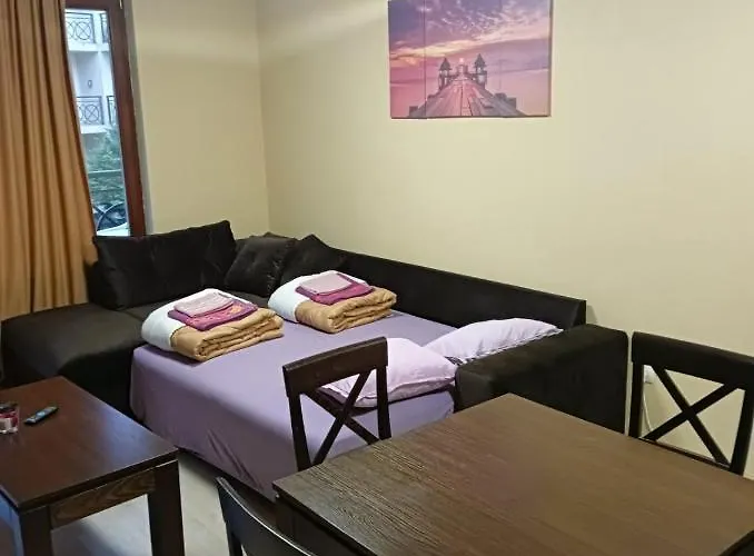 иглика Golden Sands